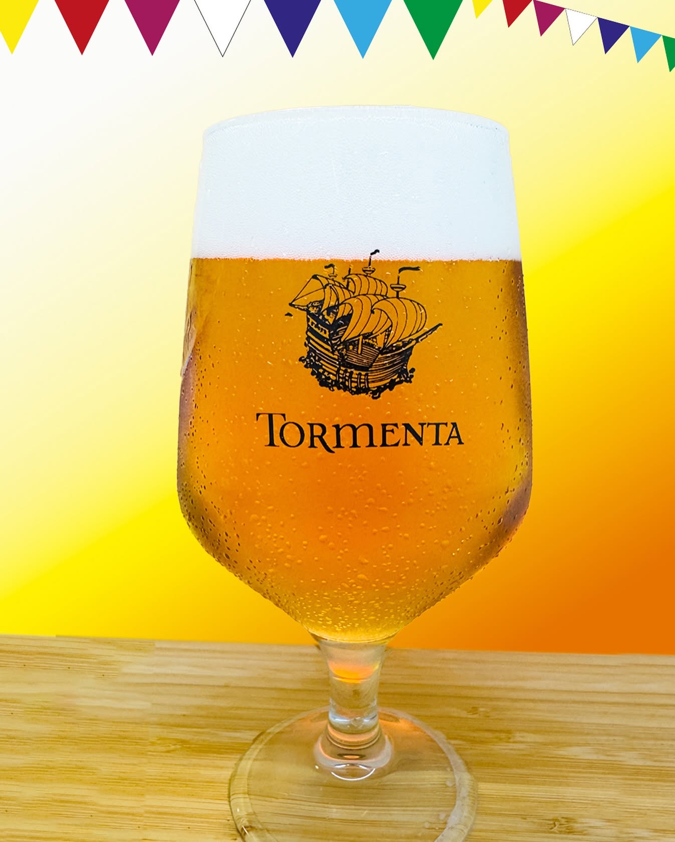 Copo de cerveja artesanal Tormenta